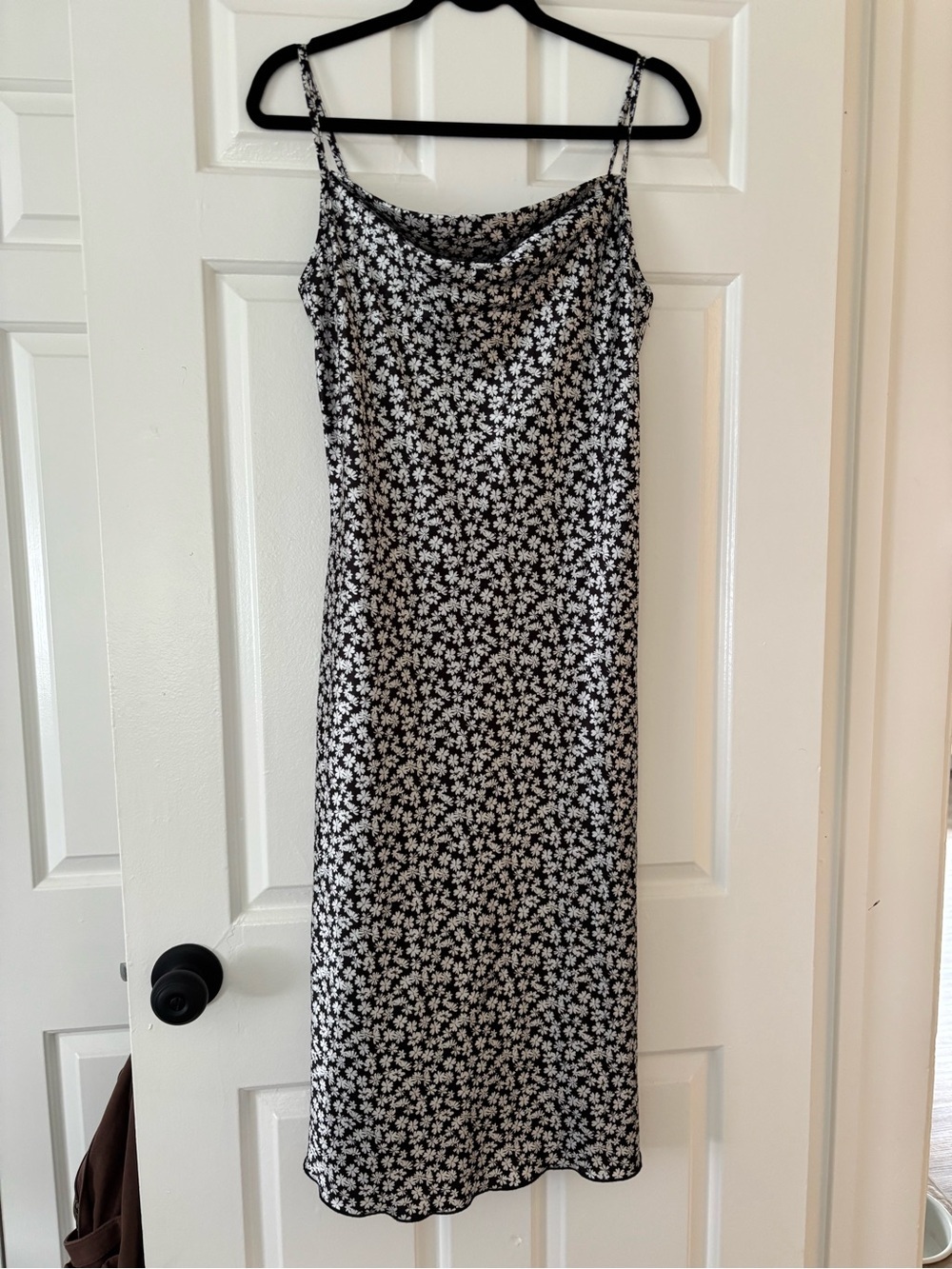 bebe Black + White Floral Print Satin Cowl Midi Dress - Size S - NWOT - Picture 2 of 7